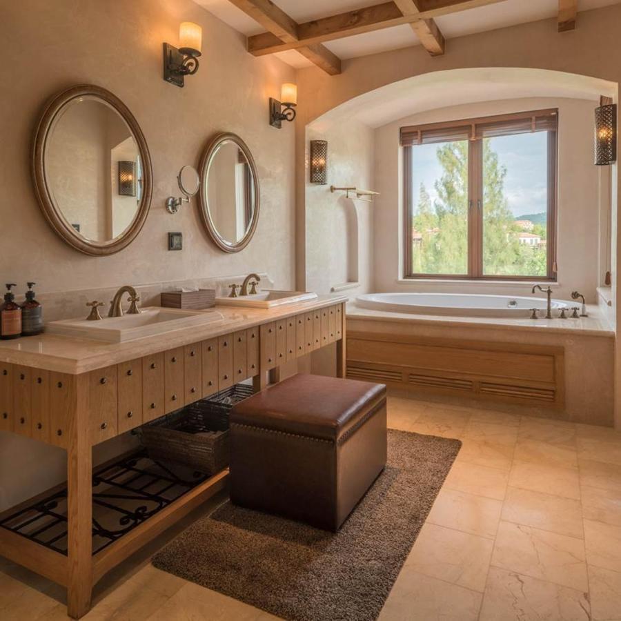 Toscana Town Square Suites Muszi Kültér fotó